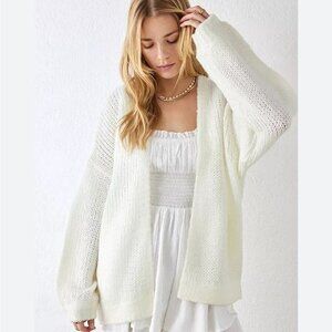 Urban Outfitters Cream White Oversized Open Knit Cardigan Sweater Size Medium